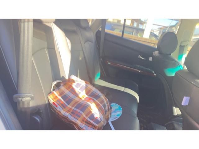 TOYOTA HARRIER 2WD 2011