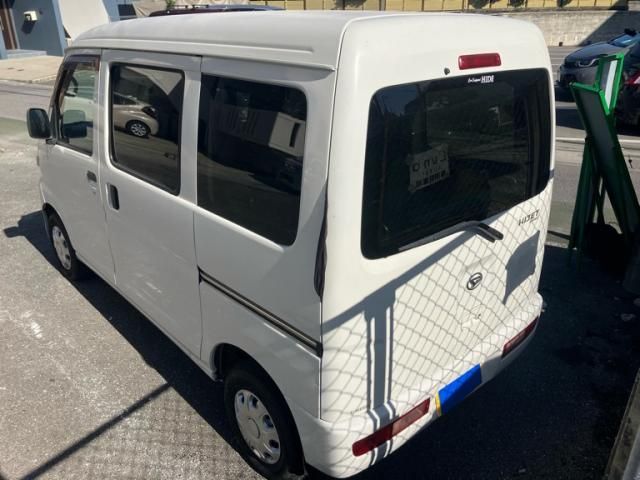 DAIHATSU HIJET CARGO 4WD 2013