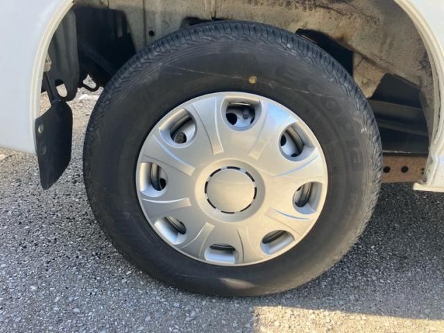 DAIHATSU HIJET CARGO 4WD 2013