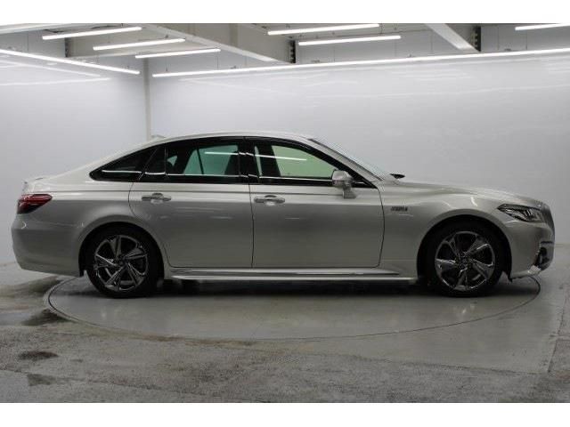 TOYOTA CROWN sedan hybrid 2019