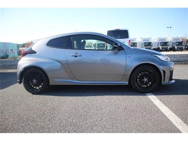 TOYOTA GR YARIS 2025