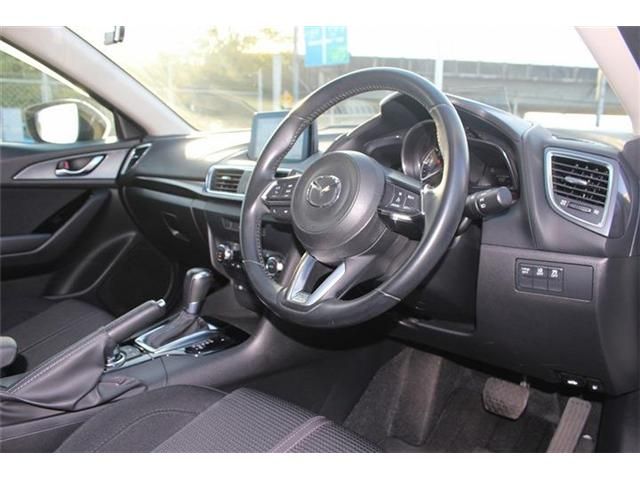 MAZDA AXELA SPORTS 2017