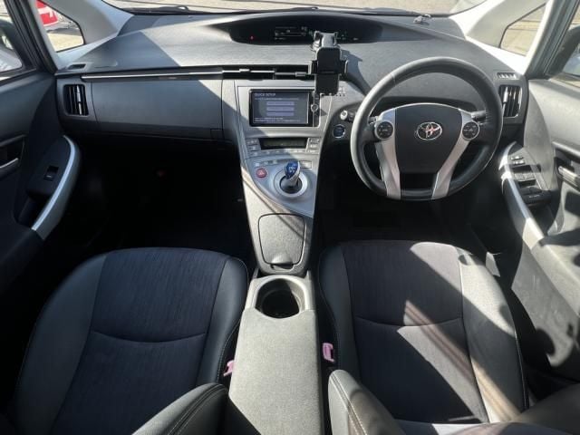 TOYOTA PRIUS 2013