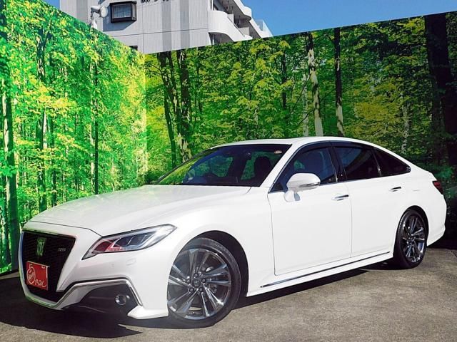 TOYOTA CROWN sedan hybrid 2021