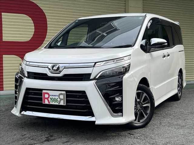 TOYOTA VOXY 2019