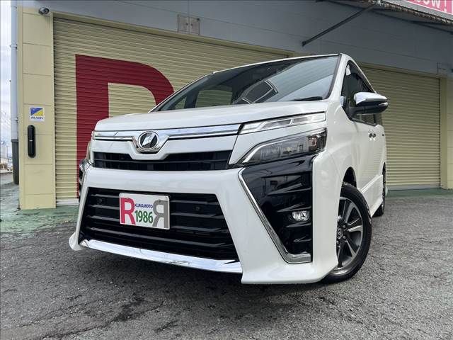 TOYOTA VOXY 2019