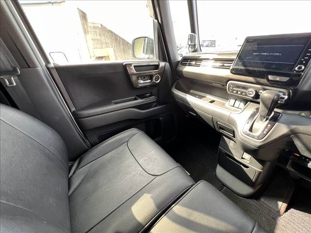 HONDA N BOX CUSTOM 2019