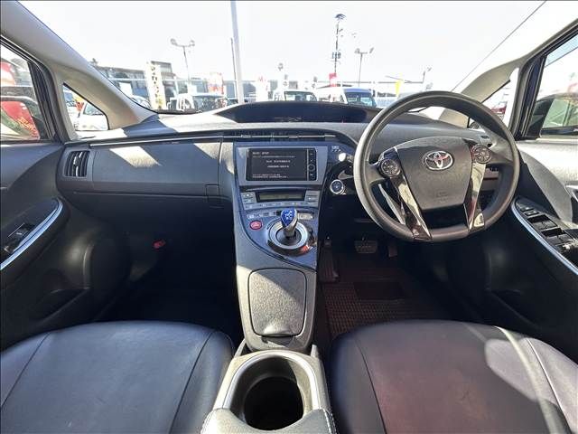 TOYOTA PRIUS 2013