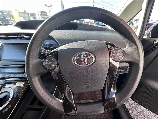 TOYOTA PRIUS 2013