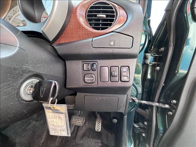 DAIHATSU MIRA GINO 2008