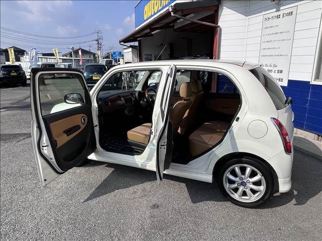 DAIHATSU MIRA GINO 2006