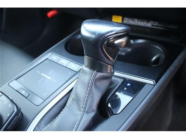 TOYOTA LEXUS UX250h 2020