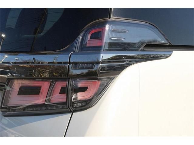 TOYOTA VELLFIRE  HYBRID 4WD 2020