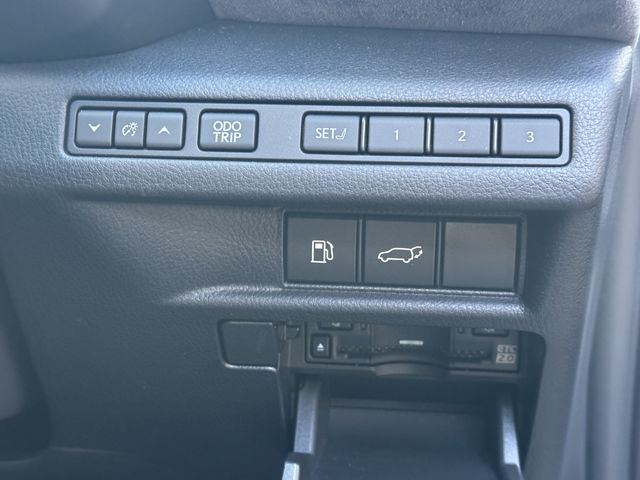 TOYOTA LEXUS LBX 2024