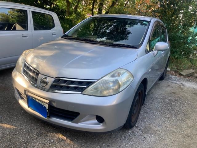 NISSAN TIIDA 2008