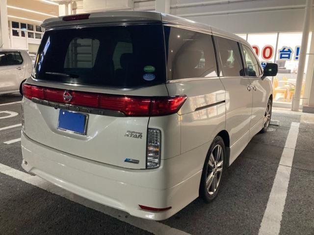 NISSAN ELGRAND 2013