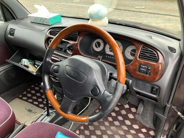 DAIHATSU MIRA GINO 2000