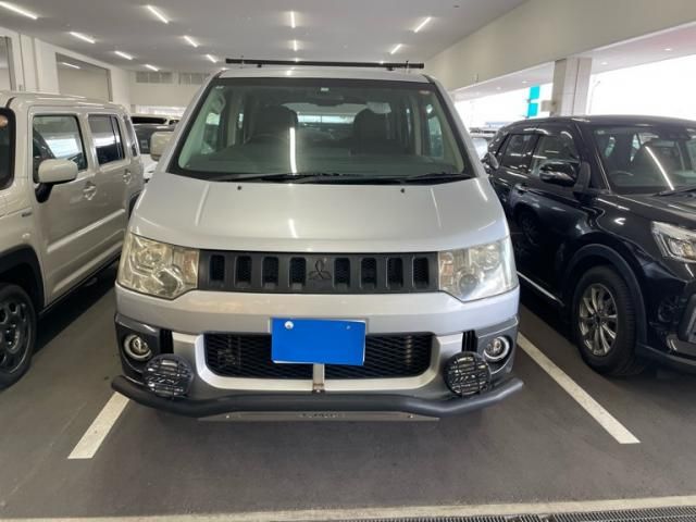 MITSUBISHI DELICA D:5 4WD 2010