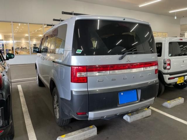 MITSUBISHI DELICA D:5 4WD 2010