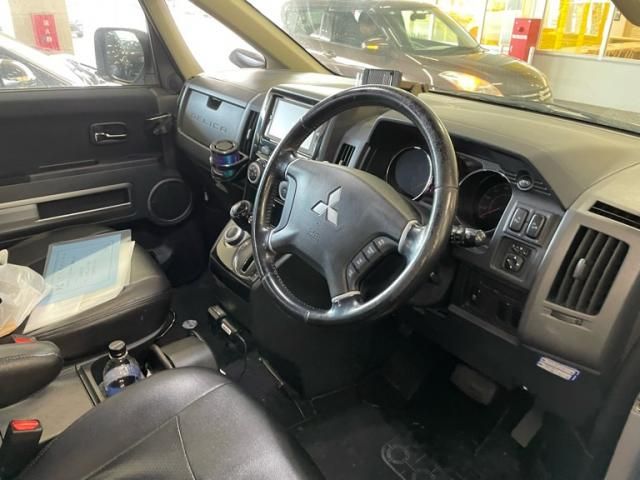 MITSUBISHI DELICA D:5 4WD 2010