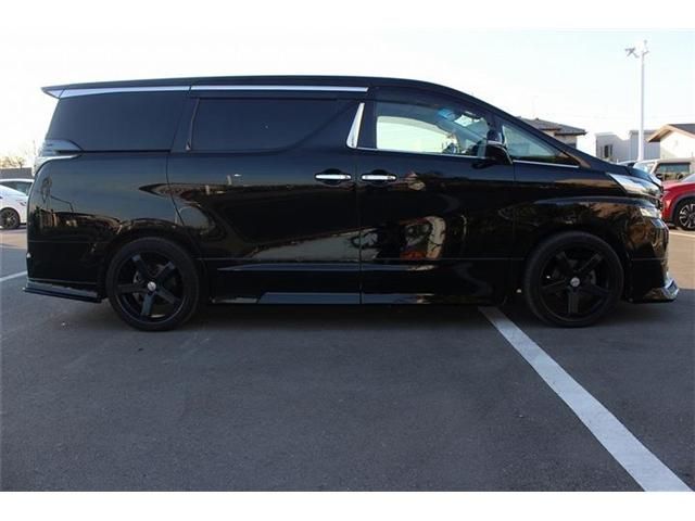 TOYOTA VELLFIRE 2016