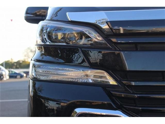 TOYOTA VELLFIRE 2016