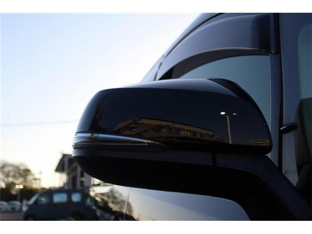 TOYOTA VELLFIRE 2016