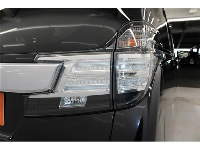 TOYOTA VELLFIRE  HYBRID 4WD 2015