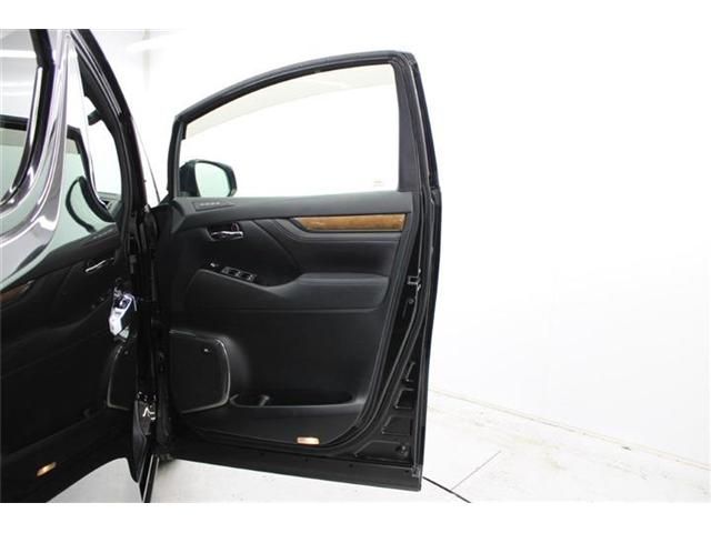 TOYOTA VELLFIRE  HYBRID 4WD 2015