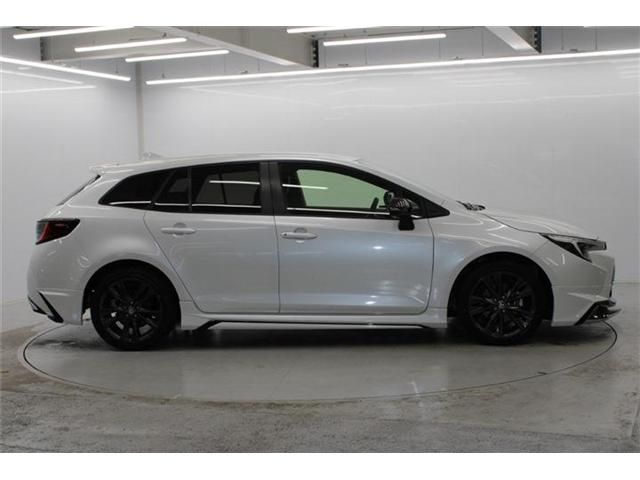 TOYOTA COROLLA TOURING HYBRID 2023