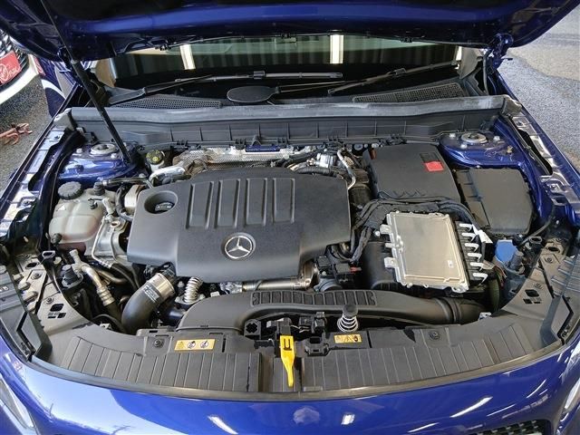 MERCEDES BENZ MERCEDES BENZ GLB 2023