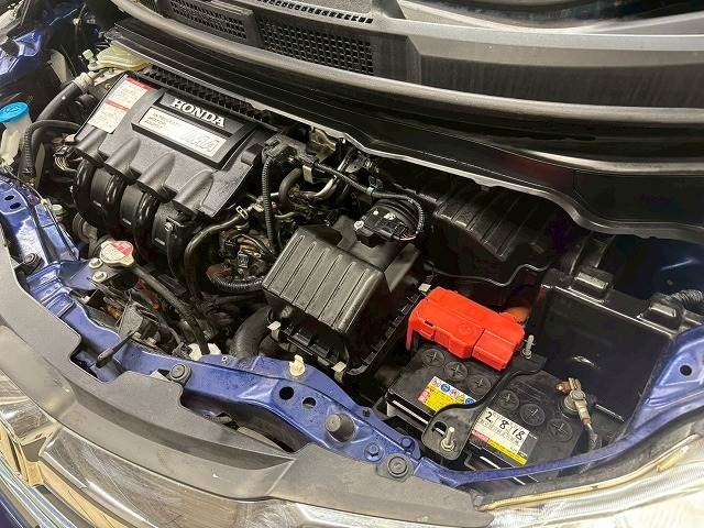 HONDA FREED HYBRID 2015