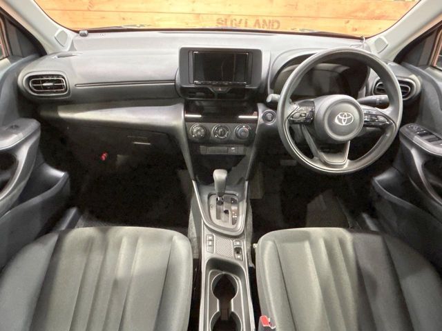 TOYOTA YARIS CROSS 2025