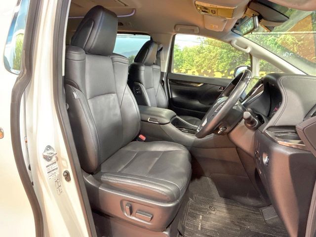 TOYOTA VELLFIRE 2019