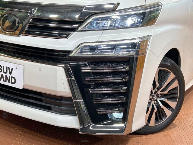 TOYOTA VELLFIRE 2019