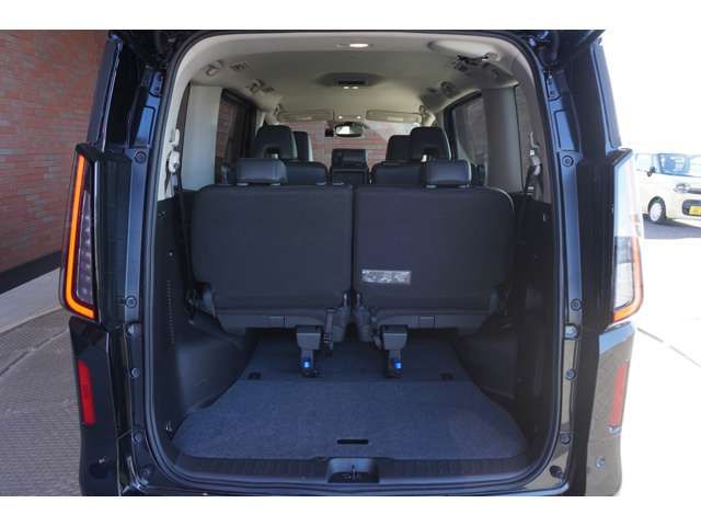 NISSAN SERENA  WG 2025