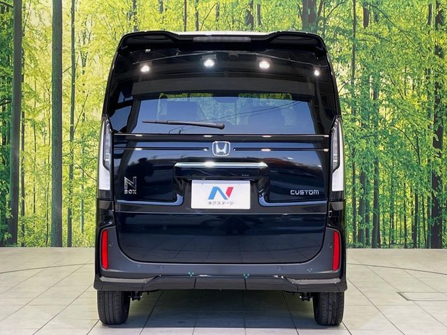 HONDA N BOX CUSTOM 2024