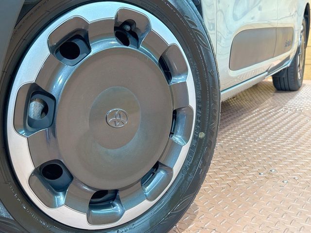 TOYOTA SIENTA HYBRID 2022