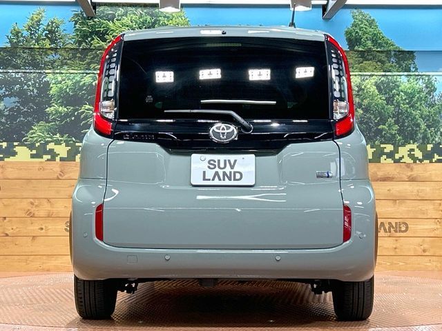 TOYOTA SIENTA HYBRID 2022