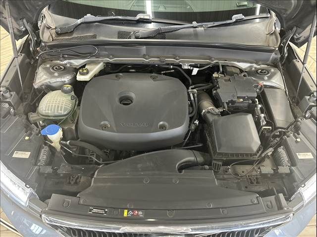 VOLVO VOLVO XC40 2018