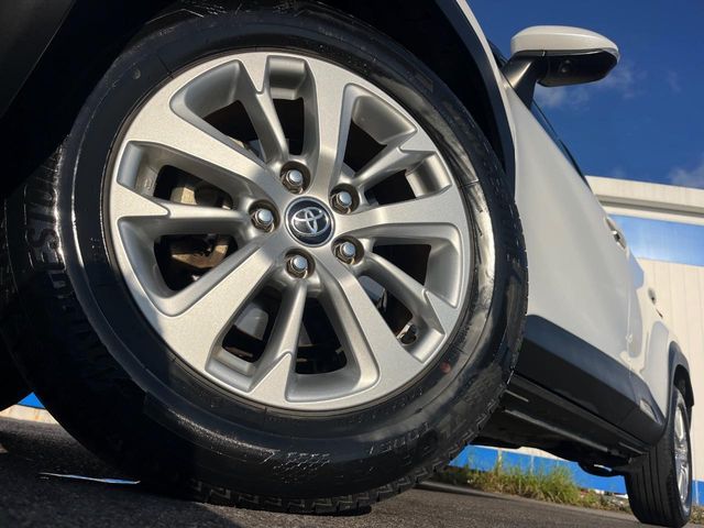 TOYOTA YARIS CROSS 2023