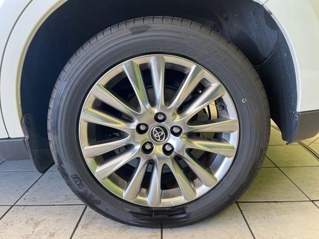 TOYOTA HARRIER 2WD 2015