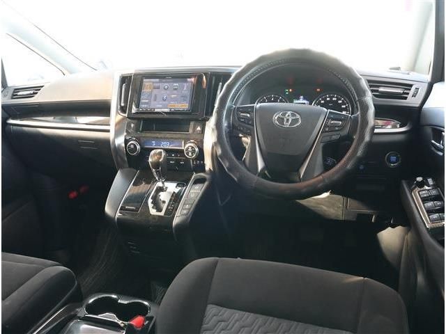 TOYOTA ALPHARD 2017
