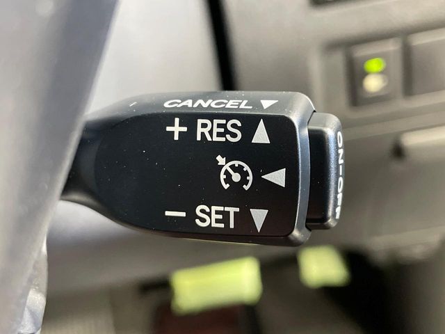 TOYOTA VELLFIRE 2013