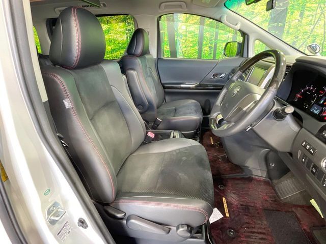 TOYOTA VELLFIRE 2013