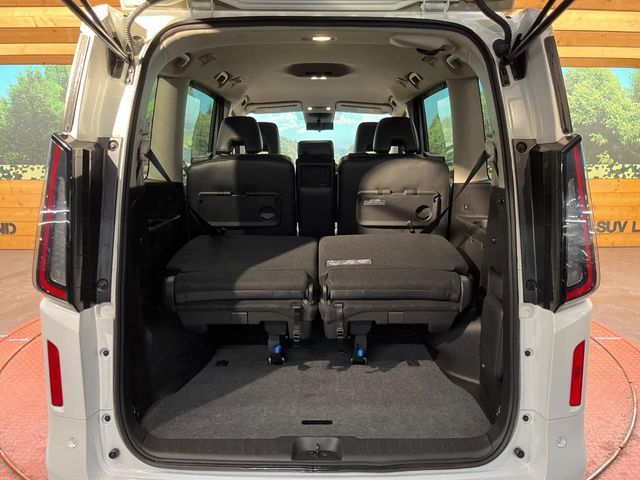 NISSAN SERENA  WG 4WD 2023