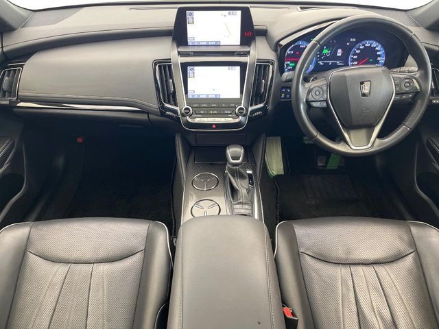 TOYOTA CROWN sedan hybrid 2020