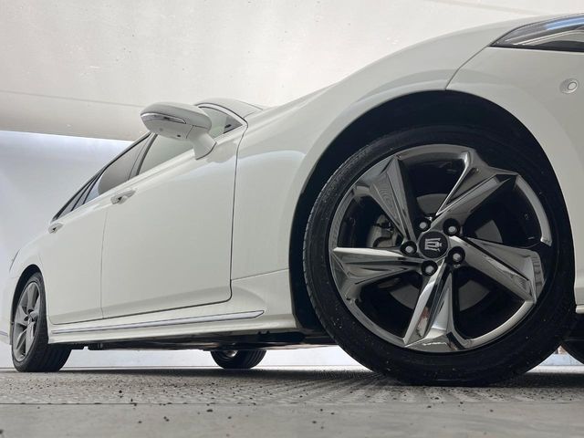 TOYOTA CROWN sedan hybrid 2020