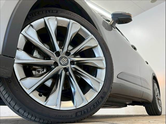 TOYOTA CROWN CROSSOVER 2023