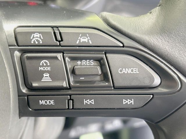 TOYOTA YARIS CROSS 2025